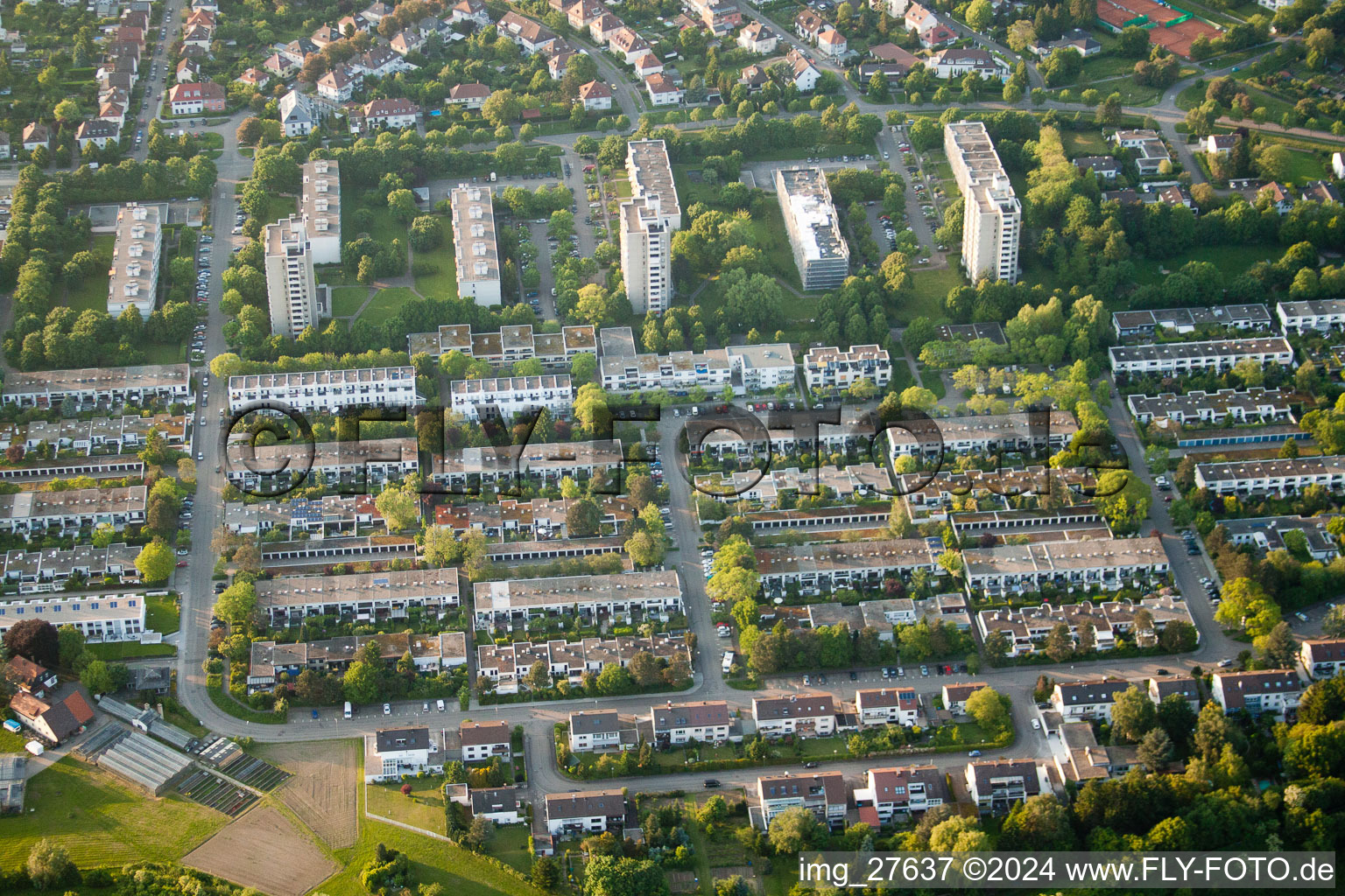 Vue aérienne de Rüppur, Bague Heinrich Heine à Ettlingen dans le département Bade-Wurtemberg, Allemagne