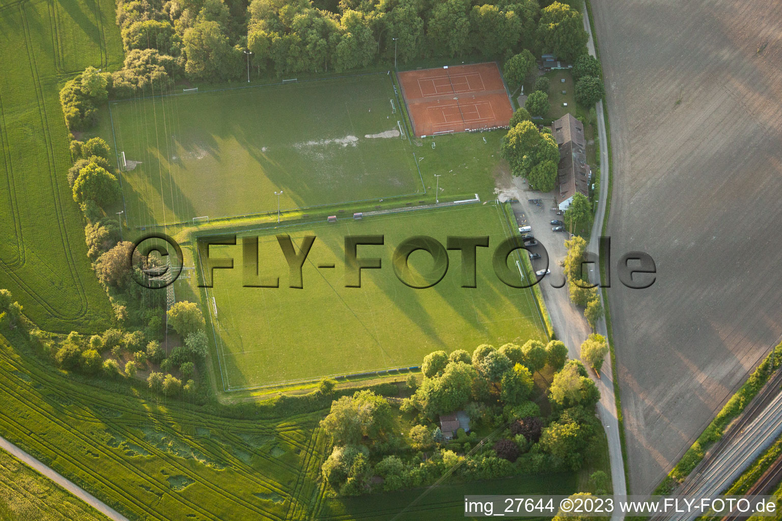 Vue aérienne de Allemannia DFK FG eV à le quartier Rüppurr in Karlsruhe dans le département Bade-Wurtemberg, Allemagne