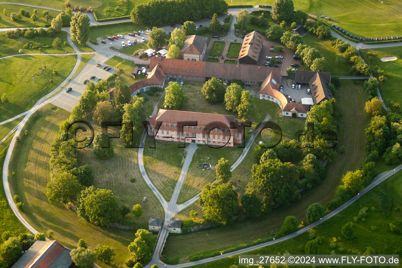 Photographie aérienne de Zone du parcours de golf Hofgut Scheibenhardt eV à le quartier Beiertheim-Bulach in Karlsruhe dans le département Bade-Wurtemberg, Allemagne