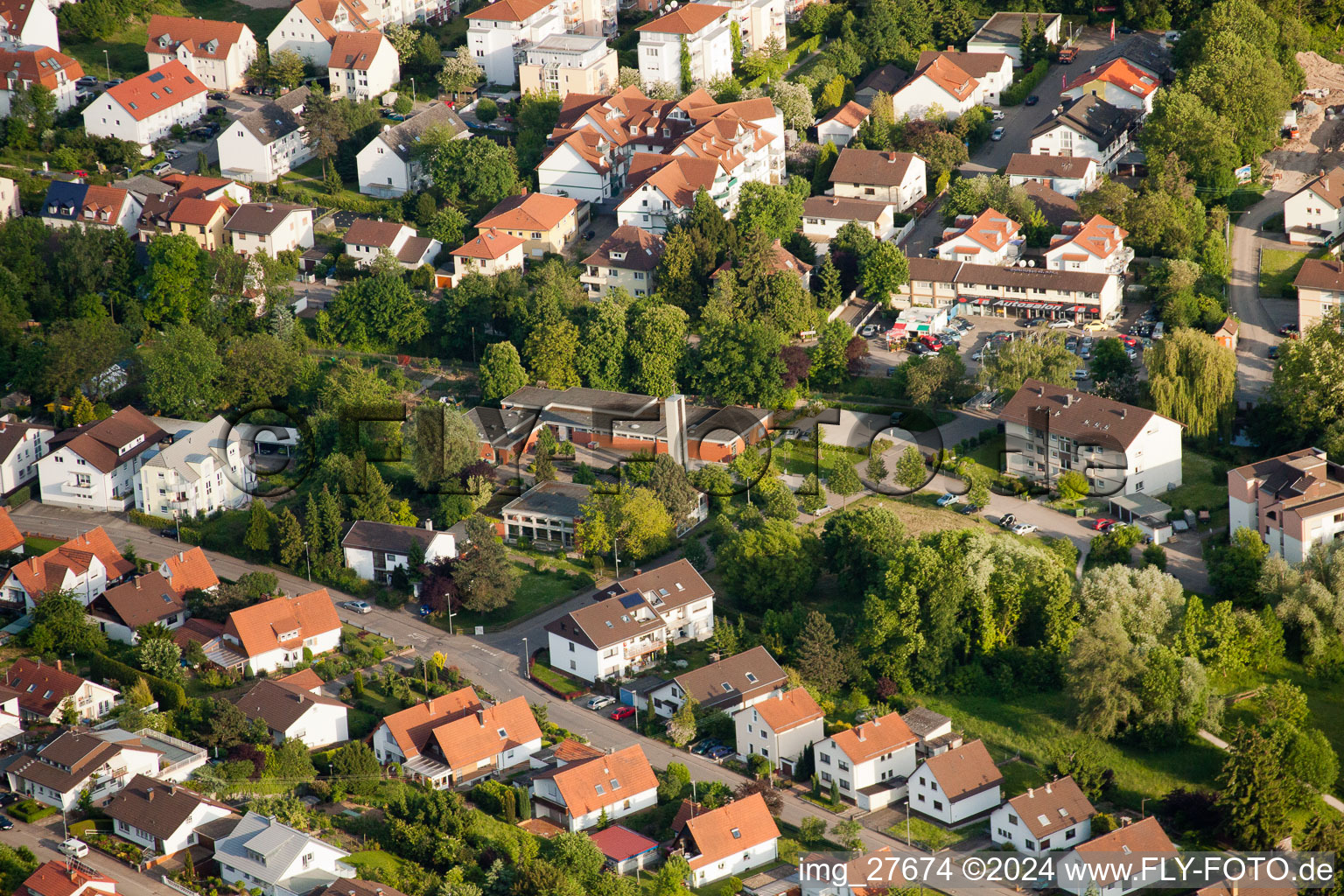 Vue aérienne de Communauté Christique à Wiesloch dans le département Bade-Wurtemberg, Allemagne