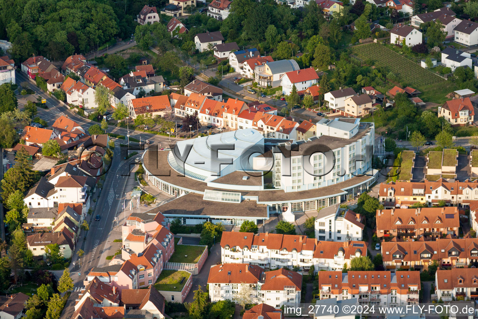 Vue aérienne de Hôtel Best Western Plus Palatin Congress à Wiesloch dans le département Bade-Wurtemberg, Allemagne