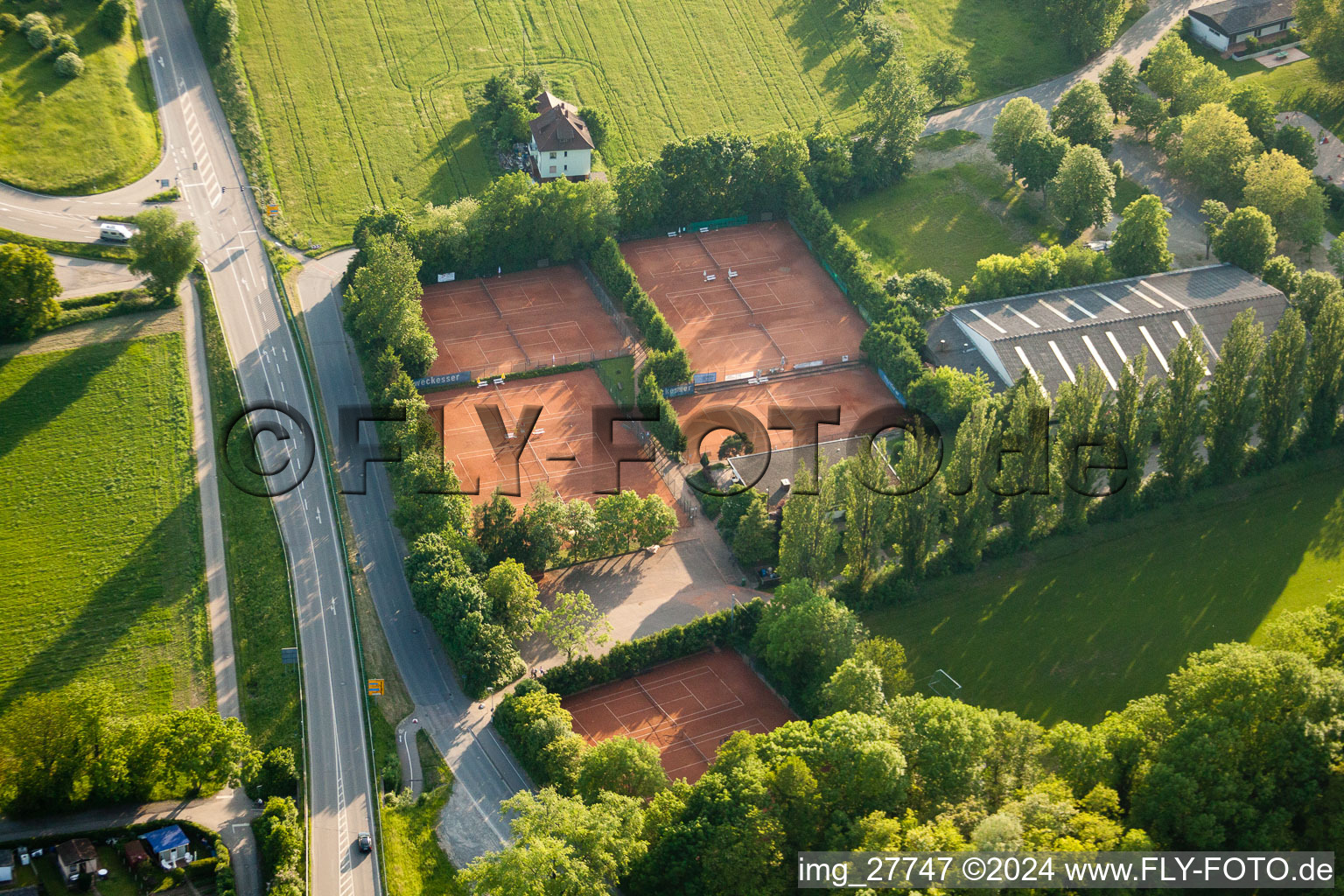 Vue aérienne de Club de tennis Rot Weiss eV à Wiesloch dans le département Bade-Wurtemberg, Allemagne