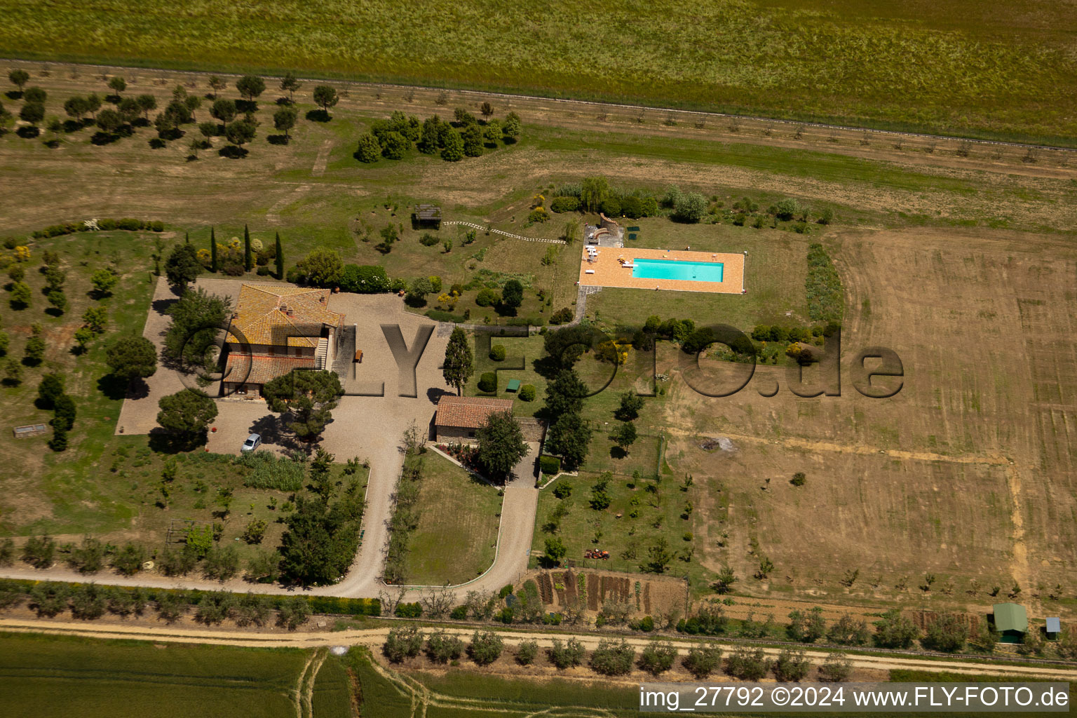 Vue aérienne de Castroncello dans le département Toscane, Italie