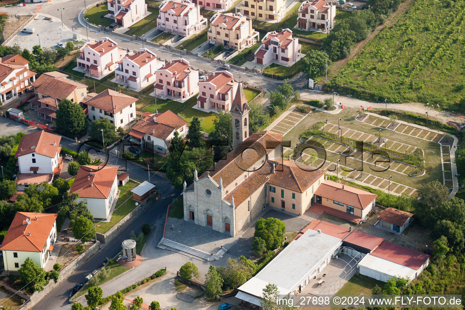 Vue aérienne de Rigutino dans le département Toscane, Italie