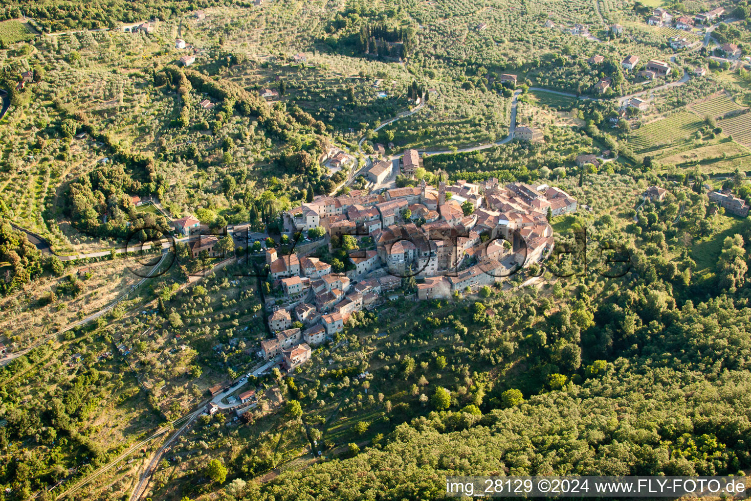 Vue aérienne de Farnetella dans le département Toscane, Italie