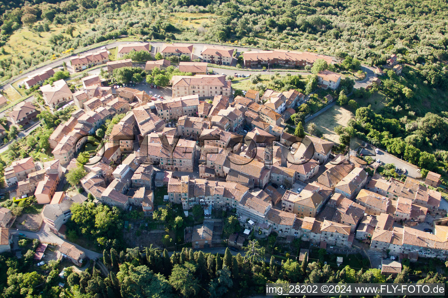 Vue aérienne de Civitella Paganico dans le département Toscane, Italie