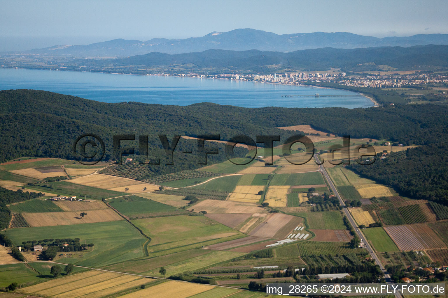 Vue aérienne de Pian d'Alma dans le département Toscane, Italie