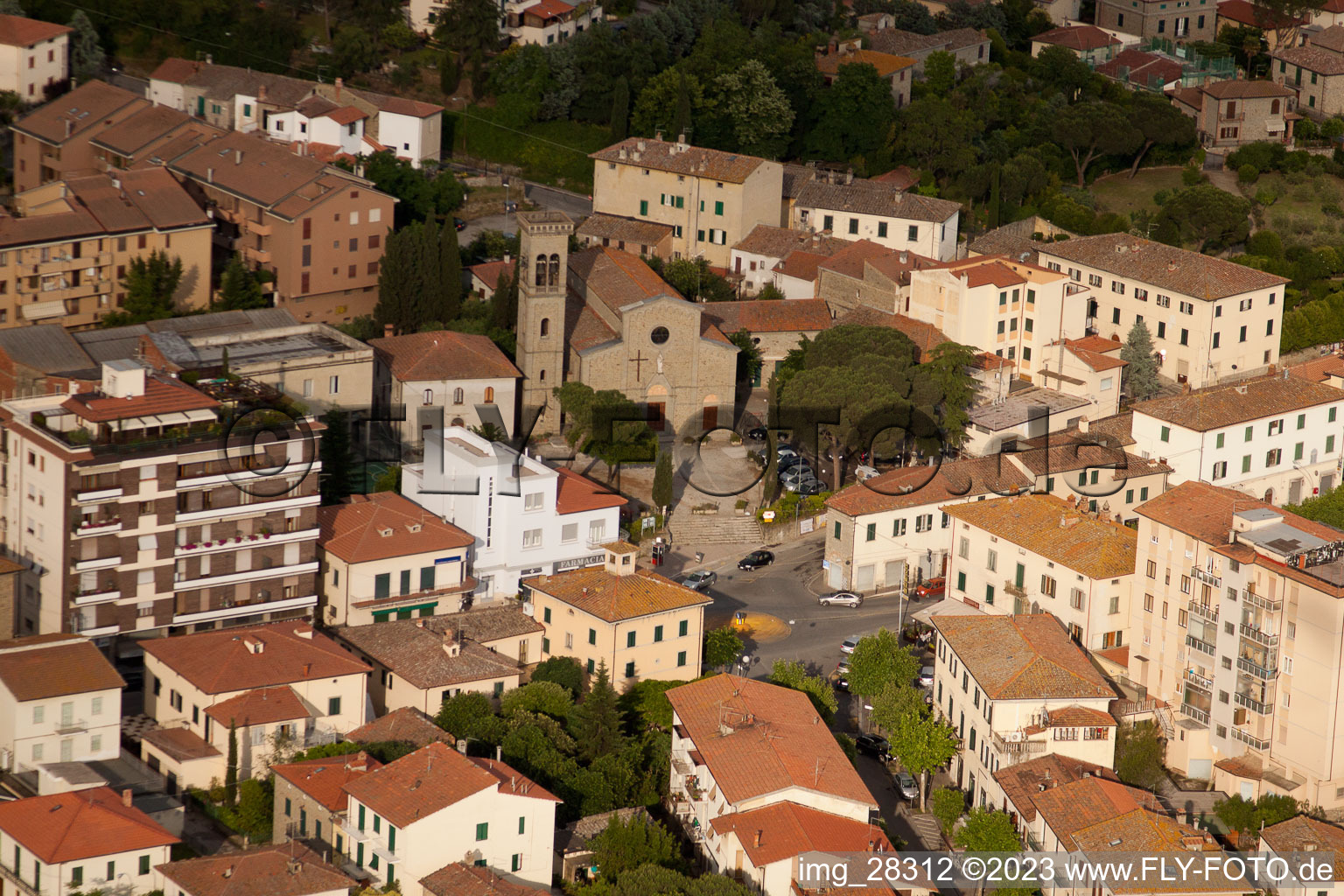 Vue aérienne de Camucia dans le département Toscane, Italie