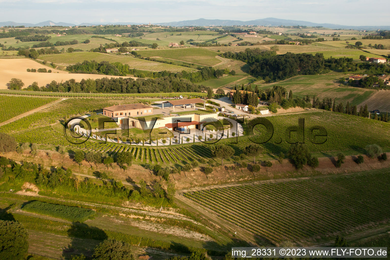 Photographie aérienne de Valiano dans le département Toscane, Italie
