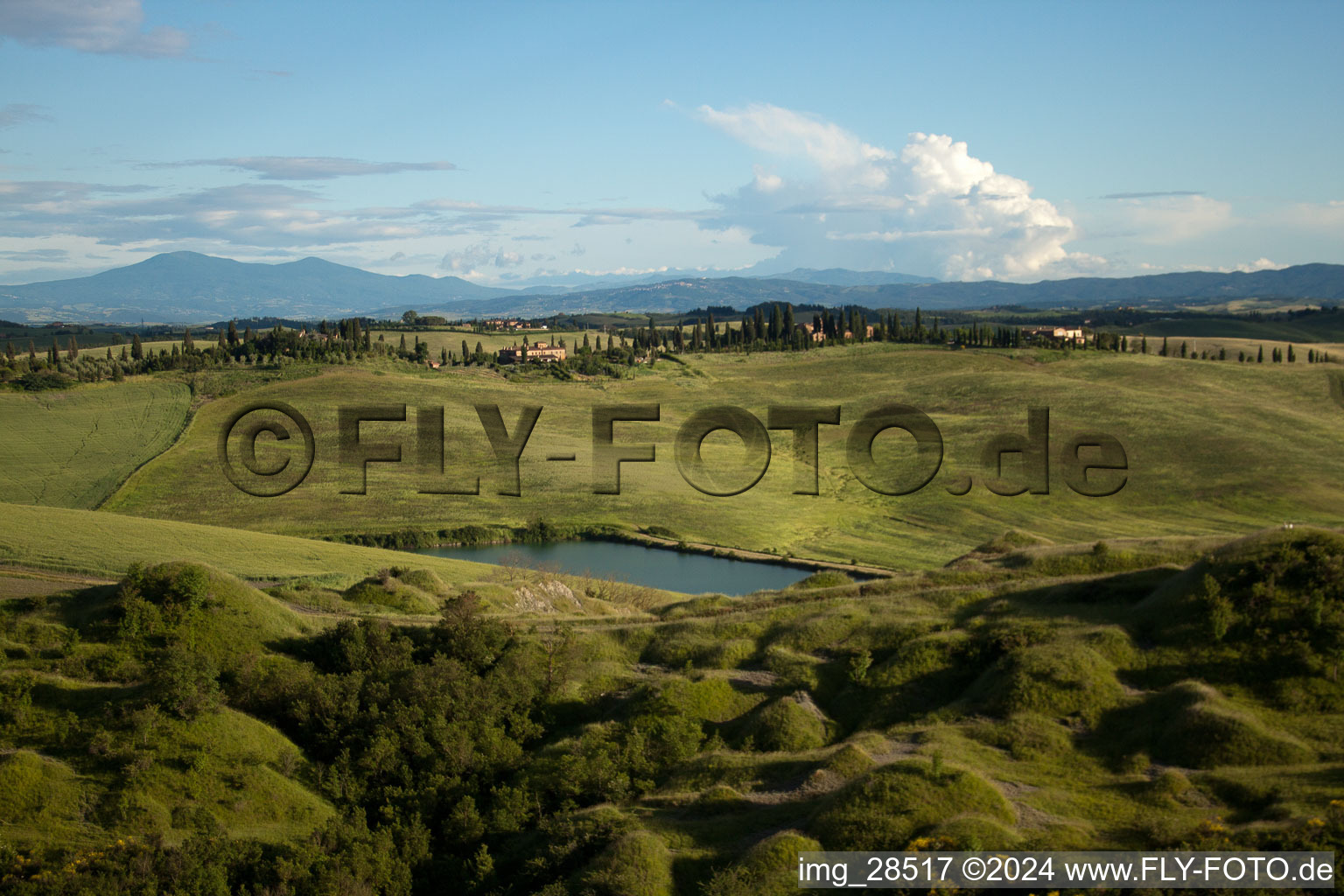 Vue aérienne de Monteaperti dans le département Toscane, Italie