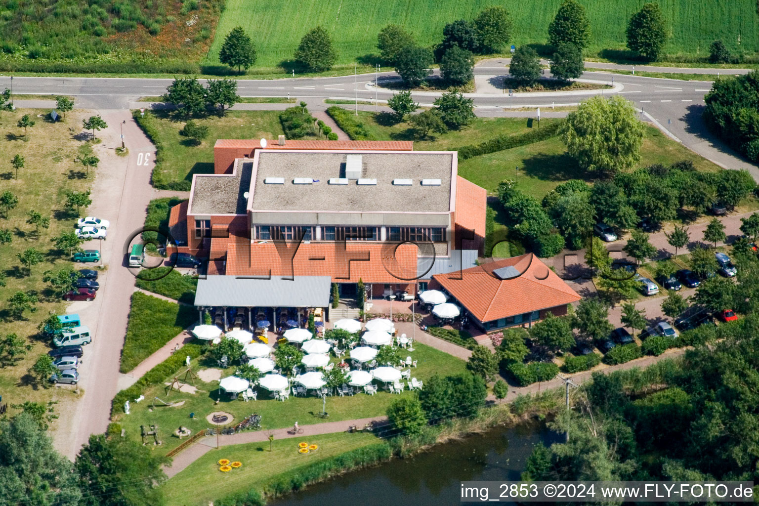 Vue aérienne de Club de tennis à Leimersheim dans le département Rhénanie-Palatinat, Allemagne