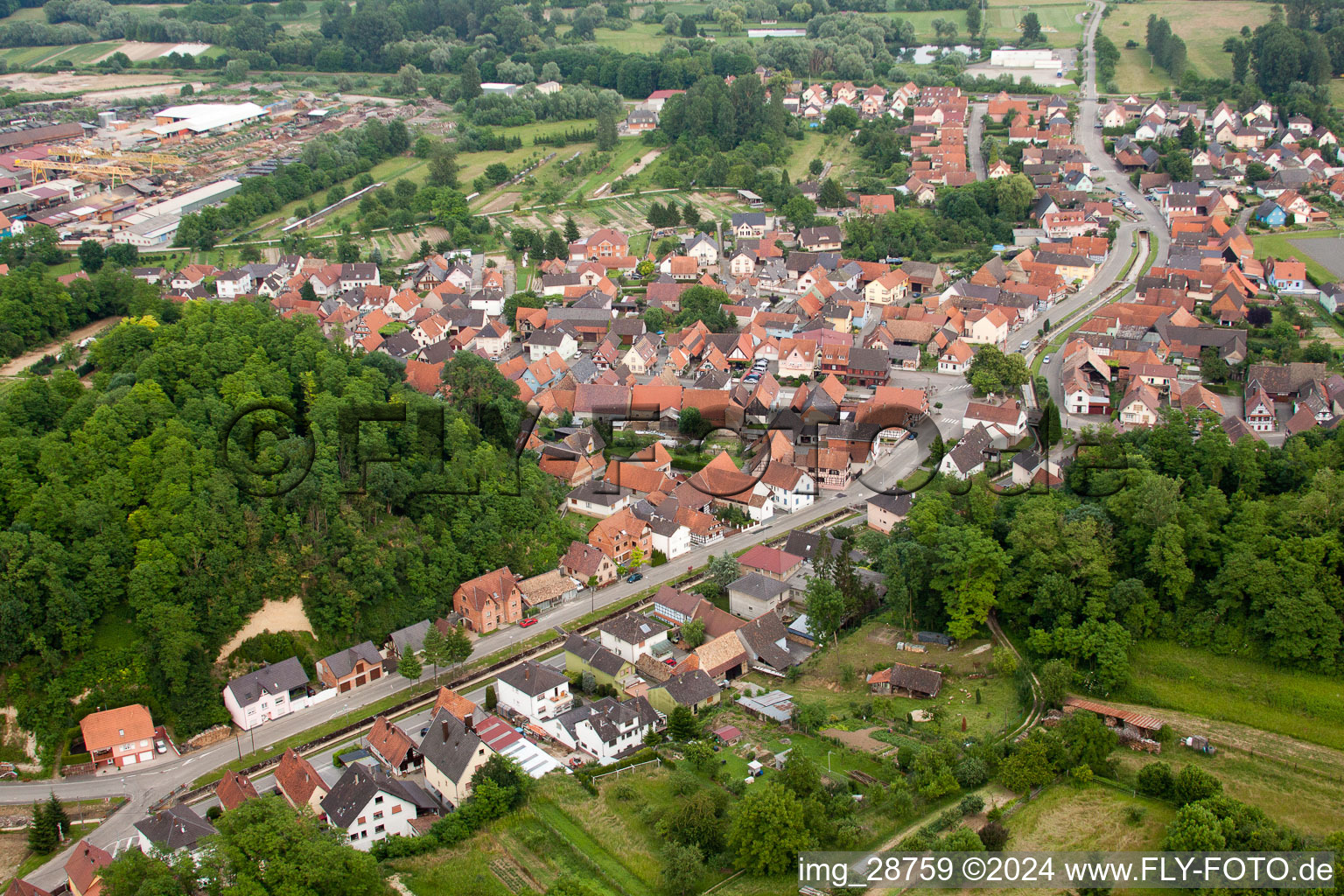 Image drone de Mothern dans le département Bas Rhin, France