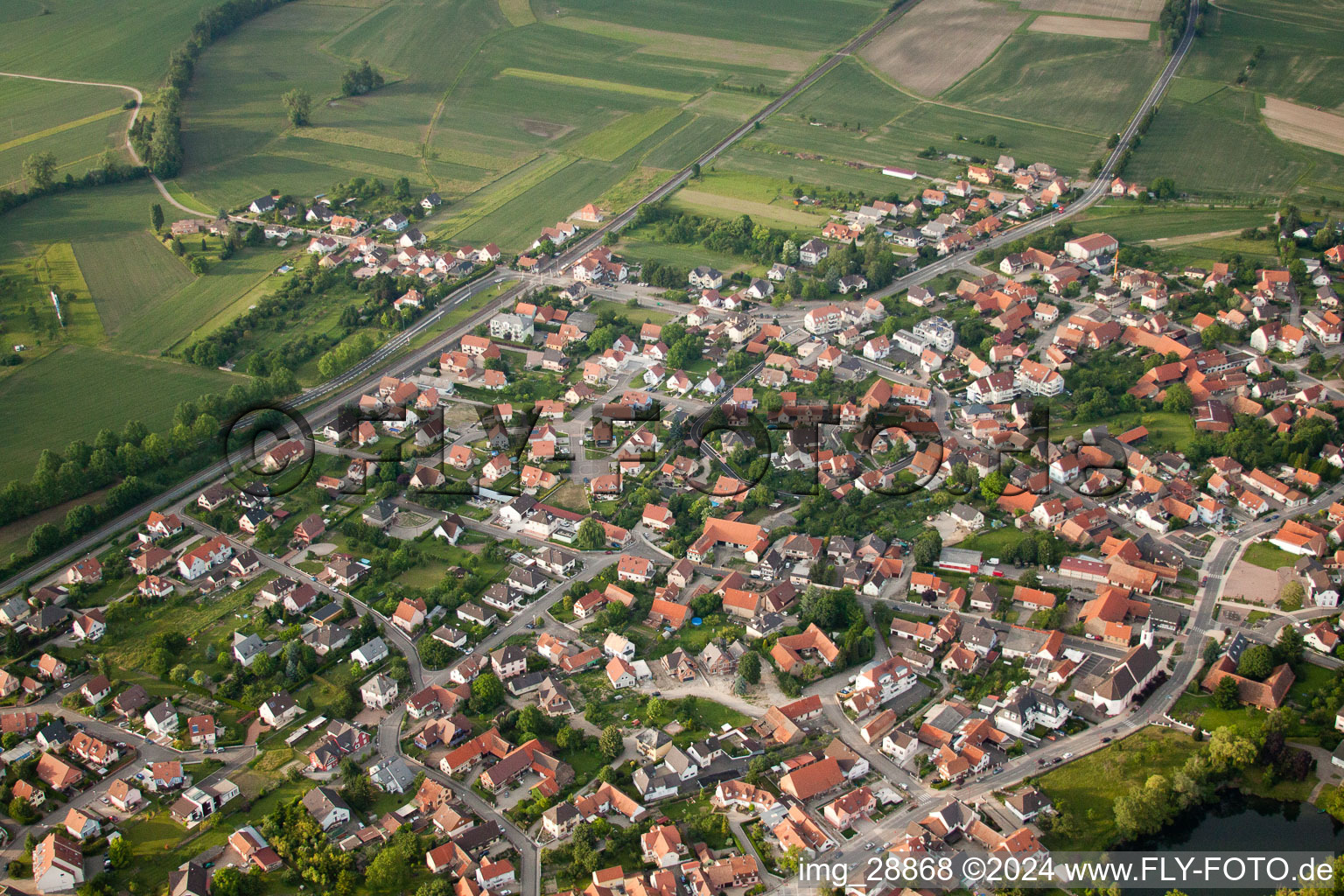 Vue d'oiseau de Kilstett dans le département Bas Rhin, France