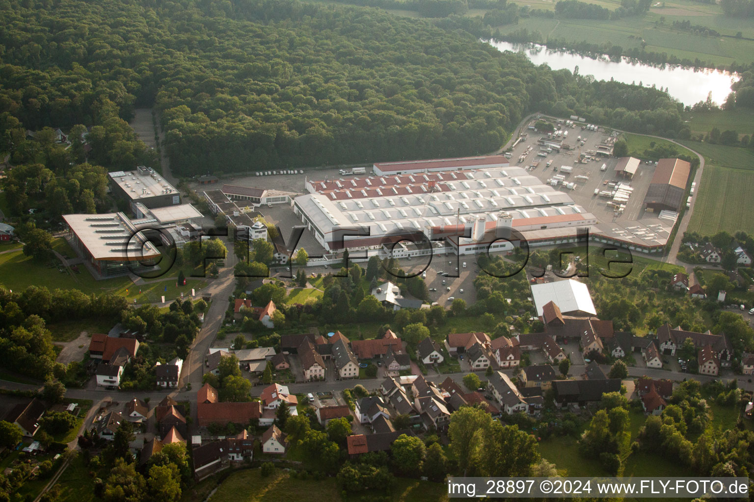 Vue aérienne de Maison Weber à le quartier Linx in Rheinau dans le département Bade-Wurtemberg, Allemagne