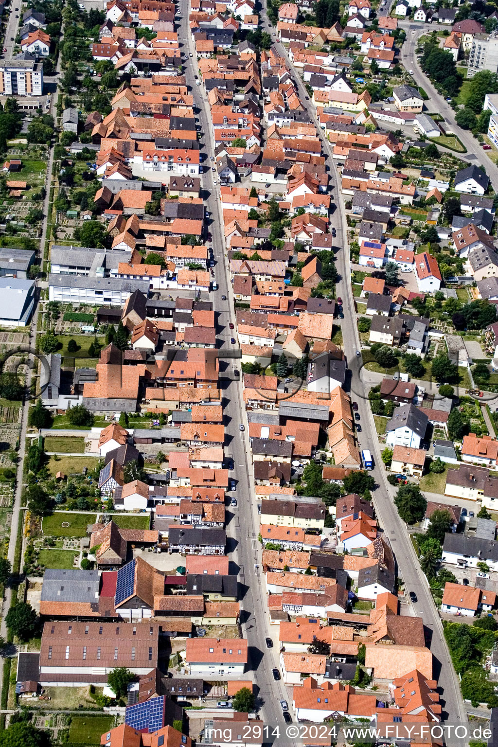 Photographie aérienne de Tracé du tracé de la Rheinstrasse à Kandel dans le département Rhénanie-Palatinat, Allemagne