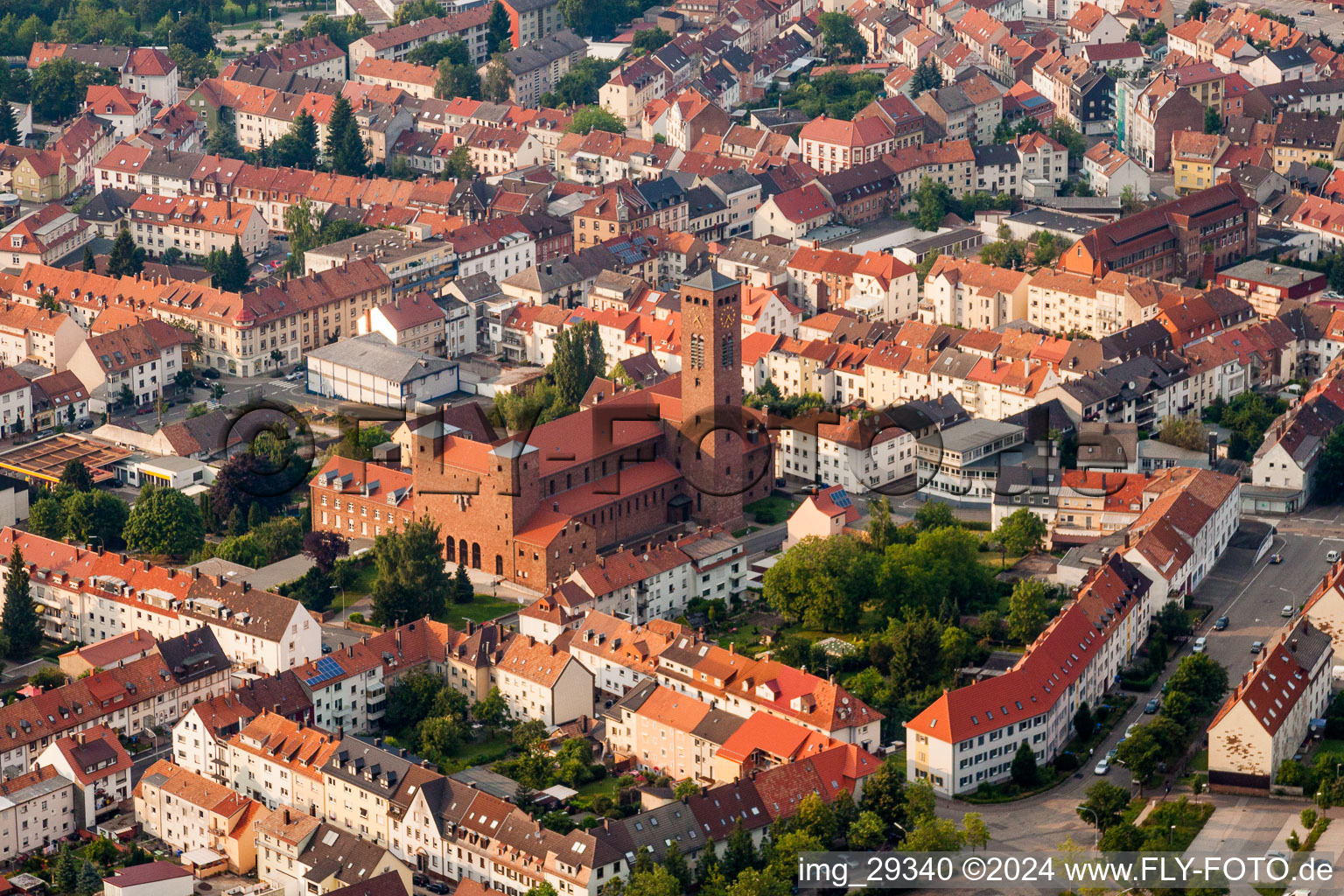 Vue aérienne de Saint Antoine à Pirmasens dans le département Rhénanie-Palatinat, Allemagne