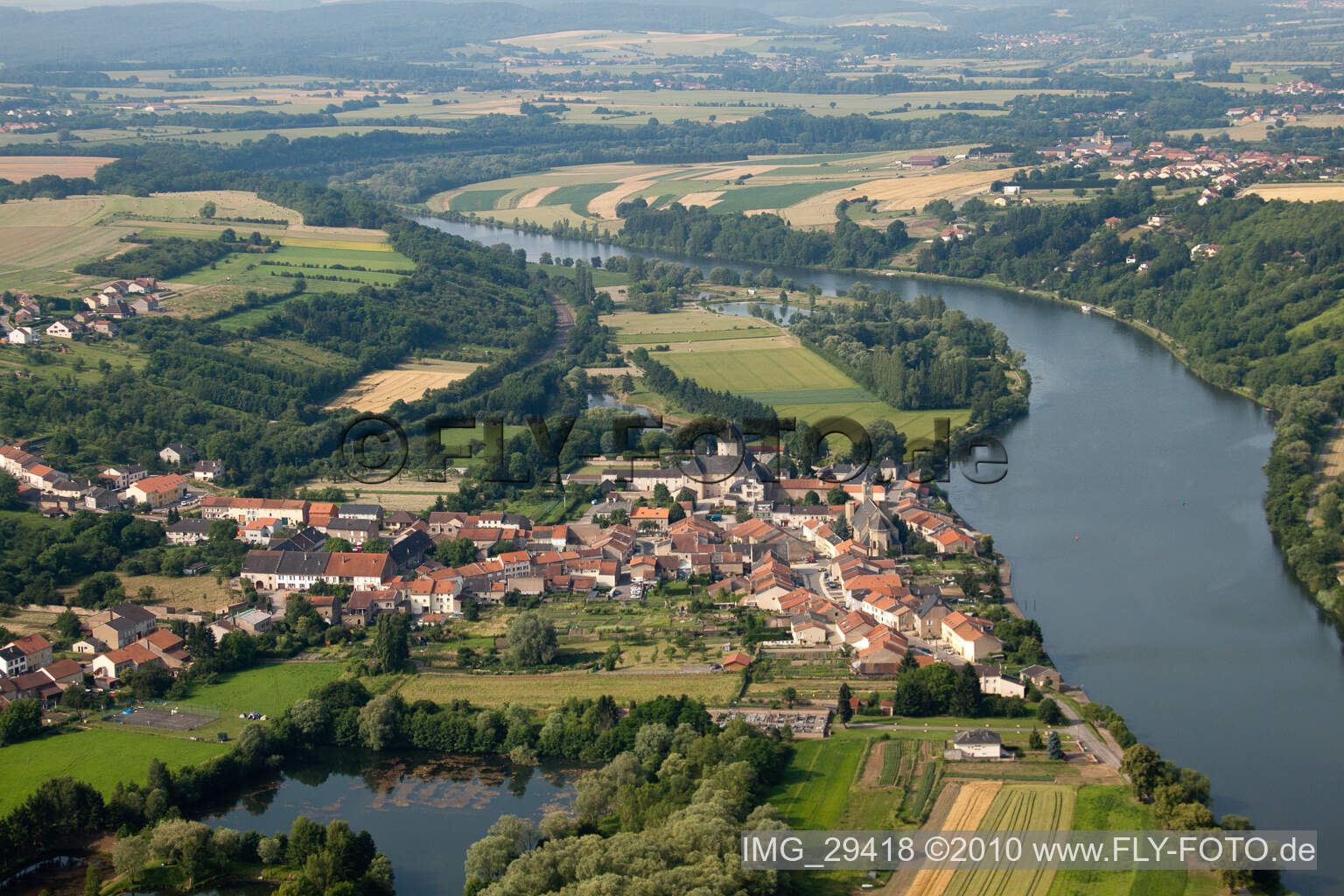 Vue aérienne de Rettel dans le département Moselle, France