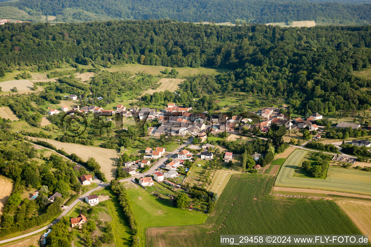 Vue aérienne de Budling dans le département Moselle, France