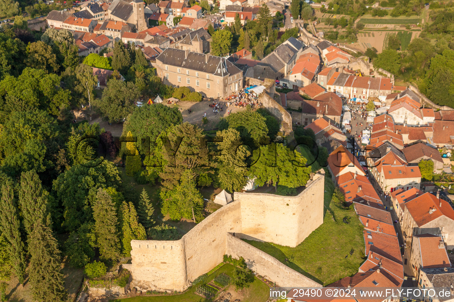 Photographie aérienne de Complexe du château du Veste Fort Rodemack à Rodemack dans le département Moselle, France