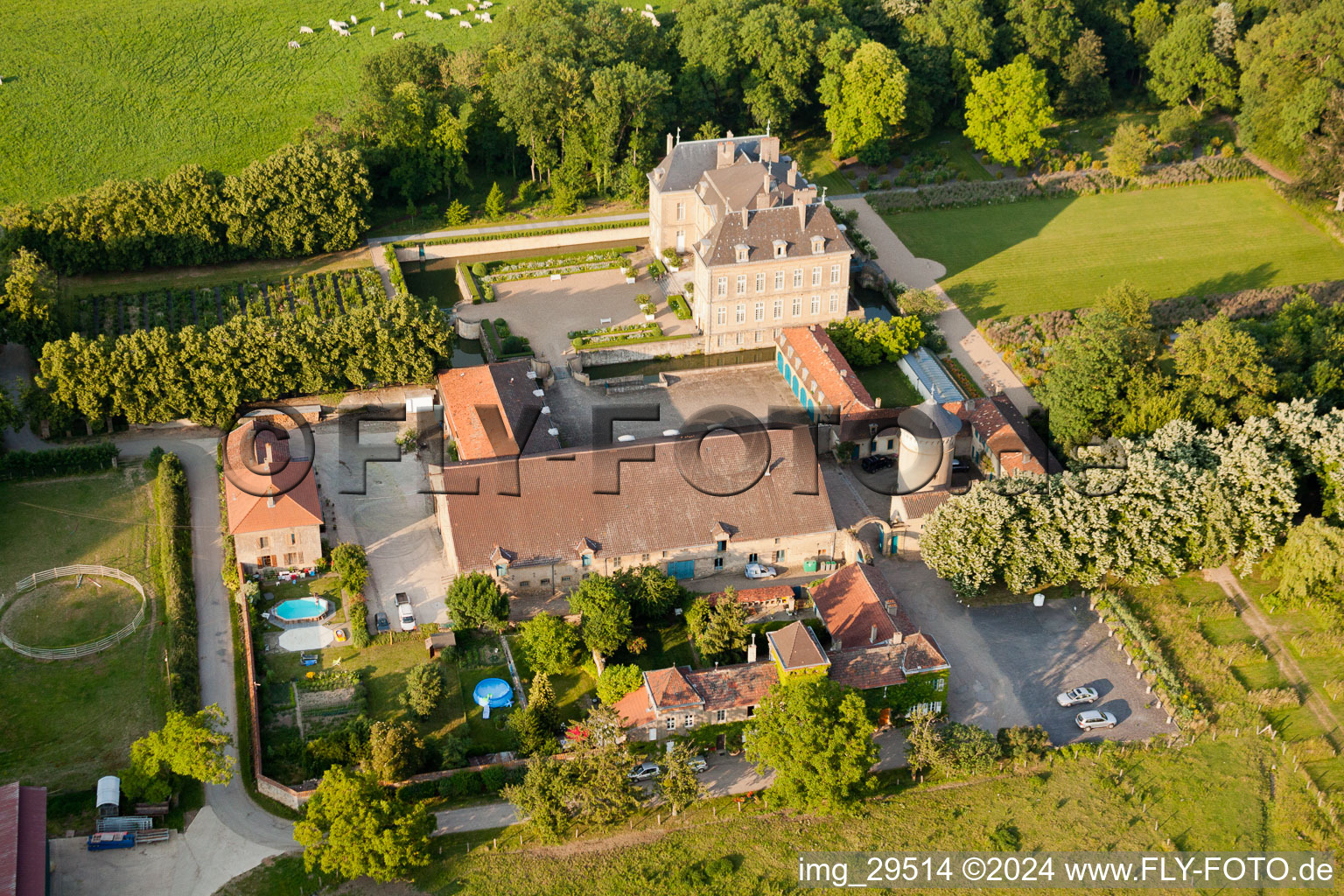 Château de La Grange à Manom dans le département Moselle, France d'en haut