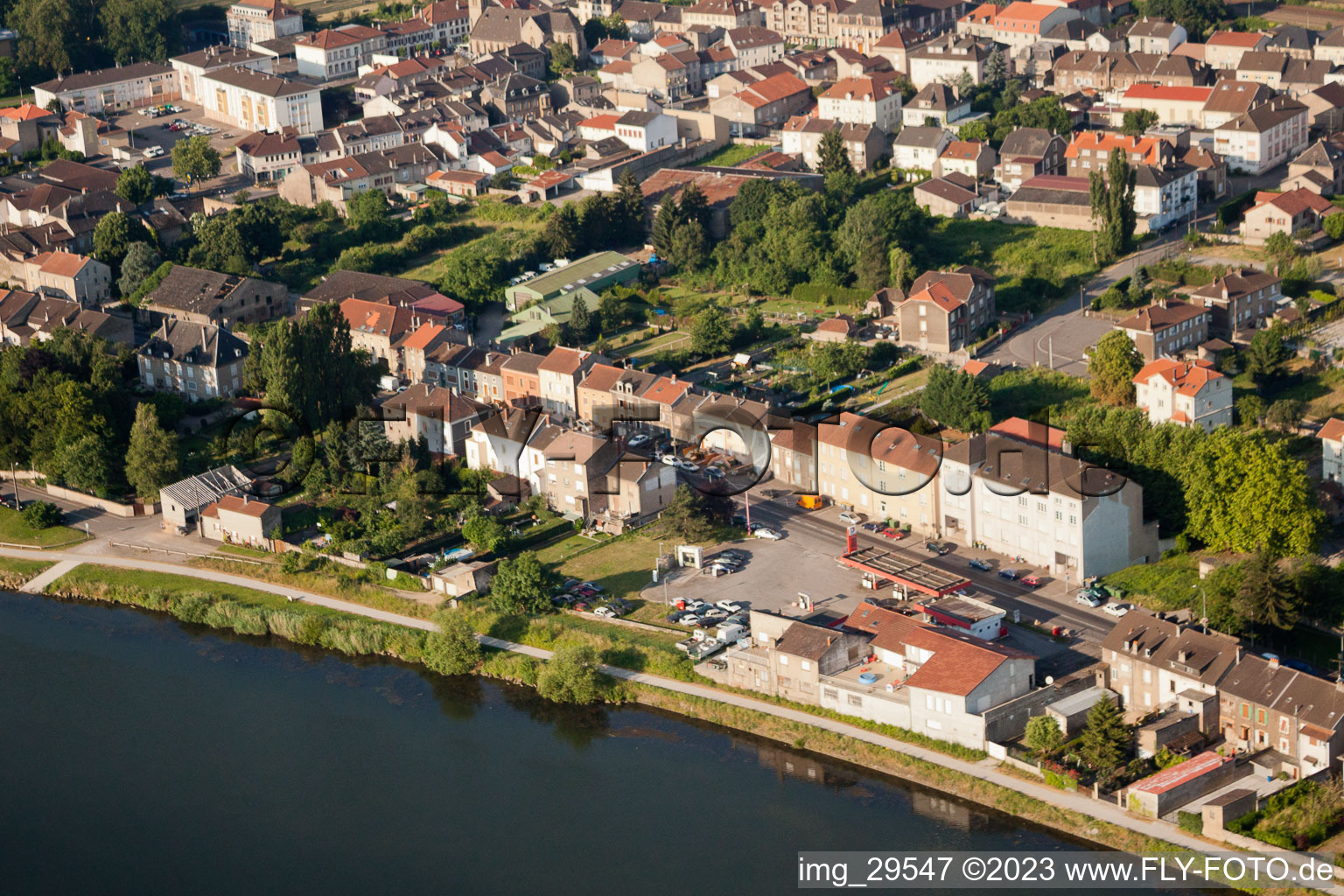Vue aérienne de Uckange dans le département Moselle, France