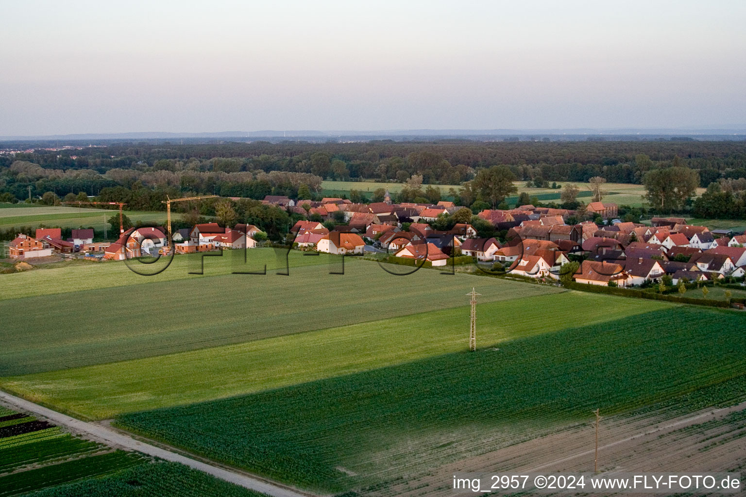 Vue aérienne de Du nord-ouest à Herxheimweyher dans le département Rhénanie-Palatinat, Allemagne