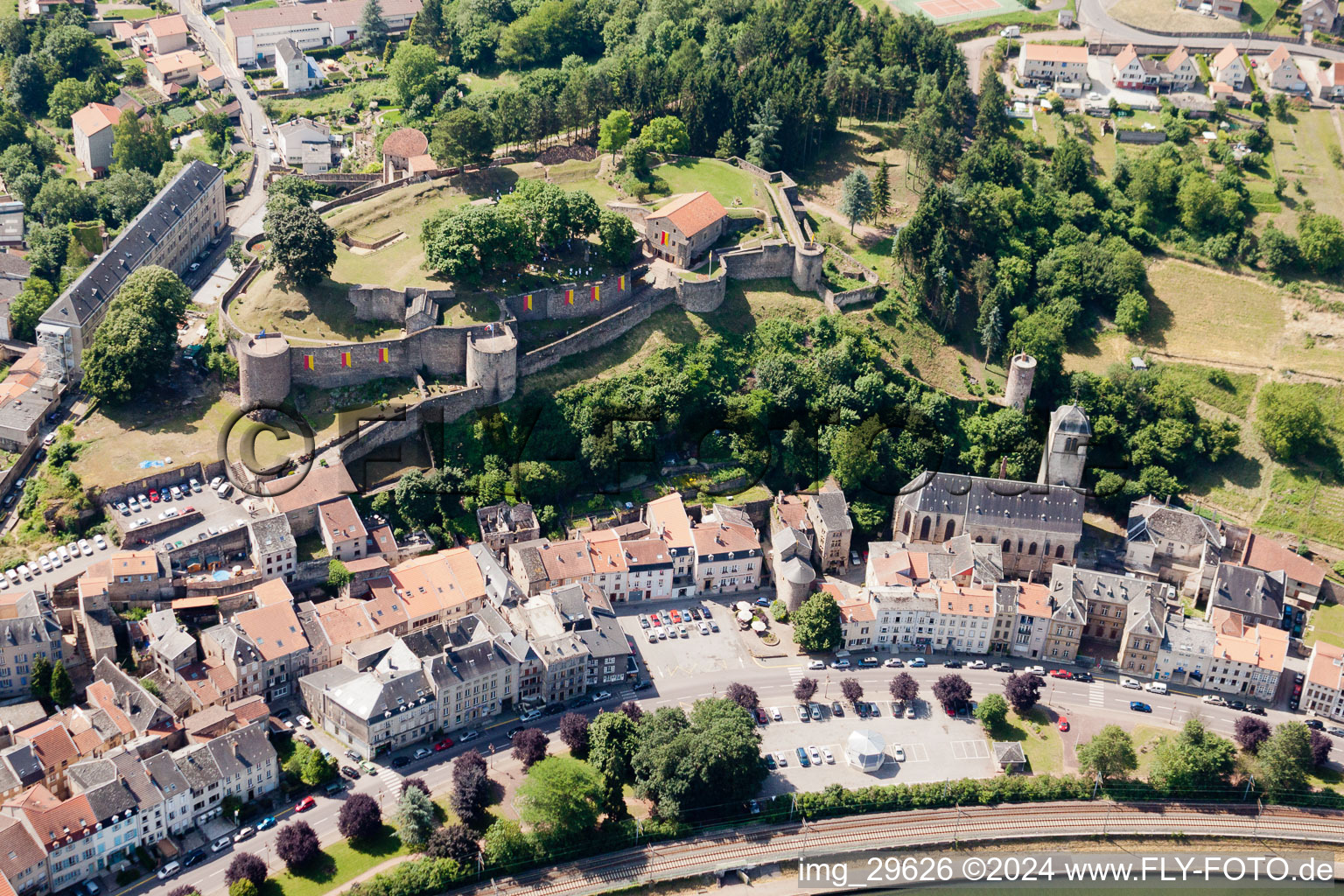 Sierck-les-Bains dans le département Moselle, France d'en haut