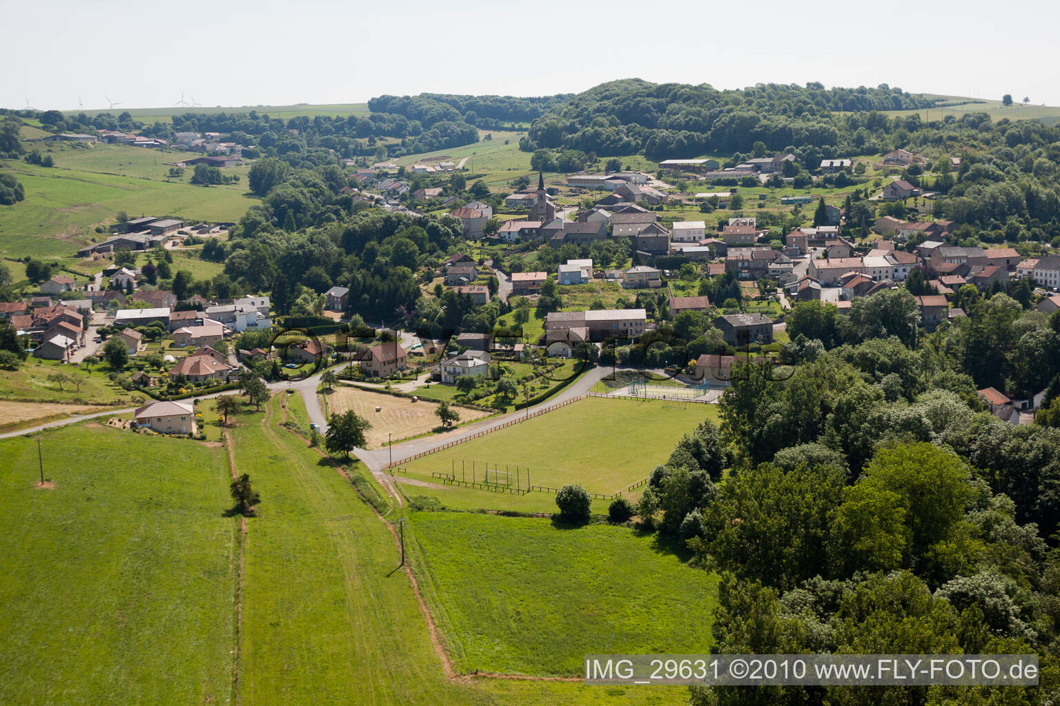 Vue aérienne de Manderen dans le département Moselle, France