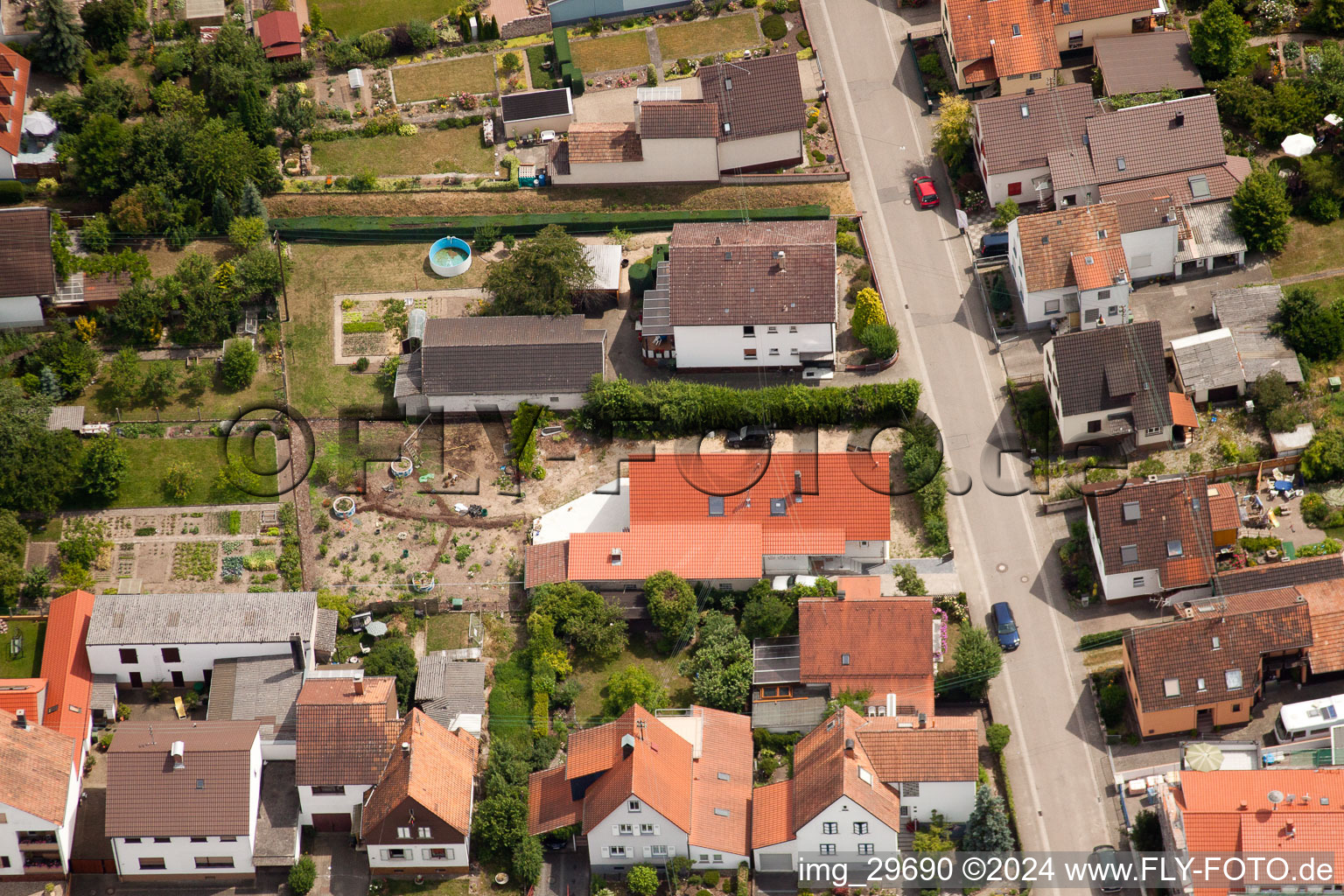 Vue d'oiseau de Kandel dans le département Rhénanie-Palatinat, Allemagne