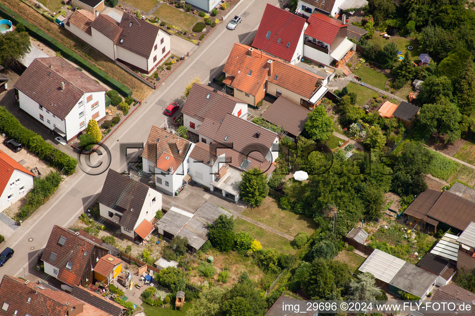 Vue aérienne de Waldstr. à Kandel dans le département Rhénanie-Palatinat, Allemagne