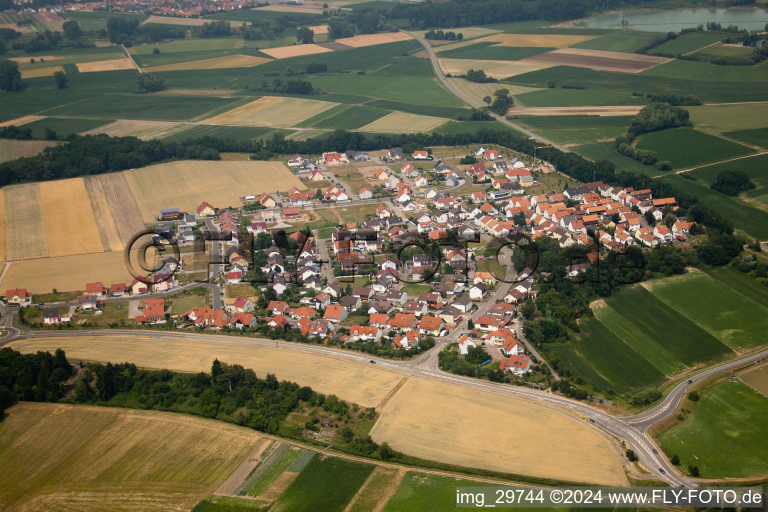 Vue oblique de Neupotz dans le département Rhénanie-Palatinat, Allemagne