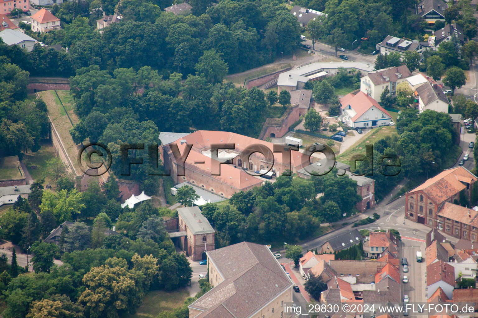 Germersheim dans le département Rhénanie-Palatinat, Allemagne d'en haut