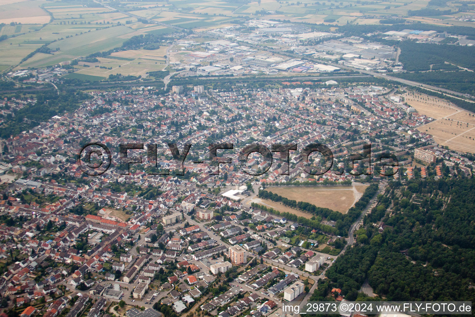 Hockenheim dans le département Bade-Wurtemberg, Allemagne vue du ciel