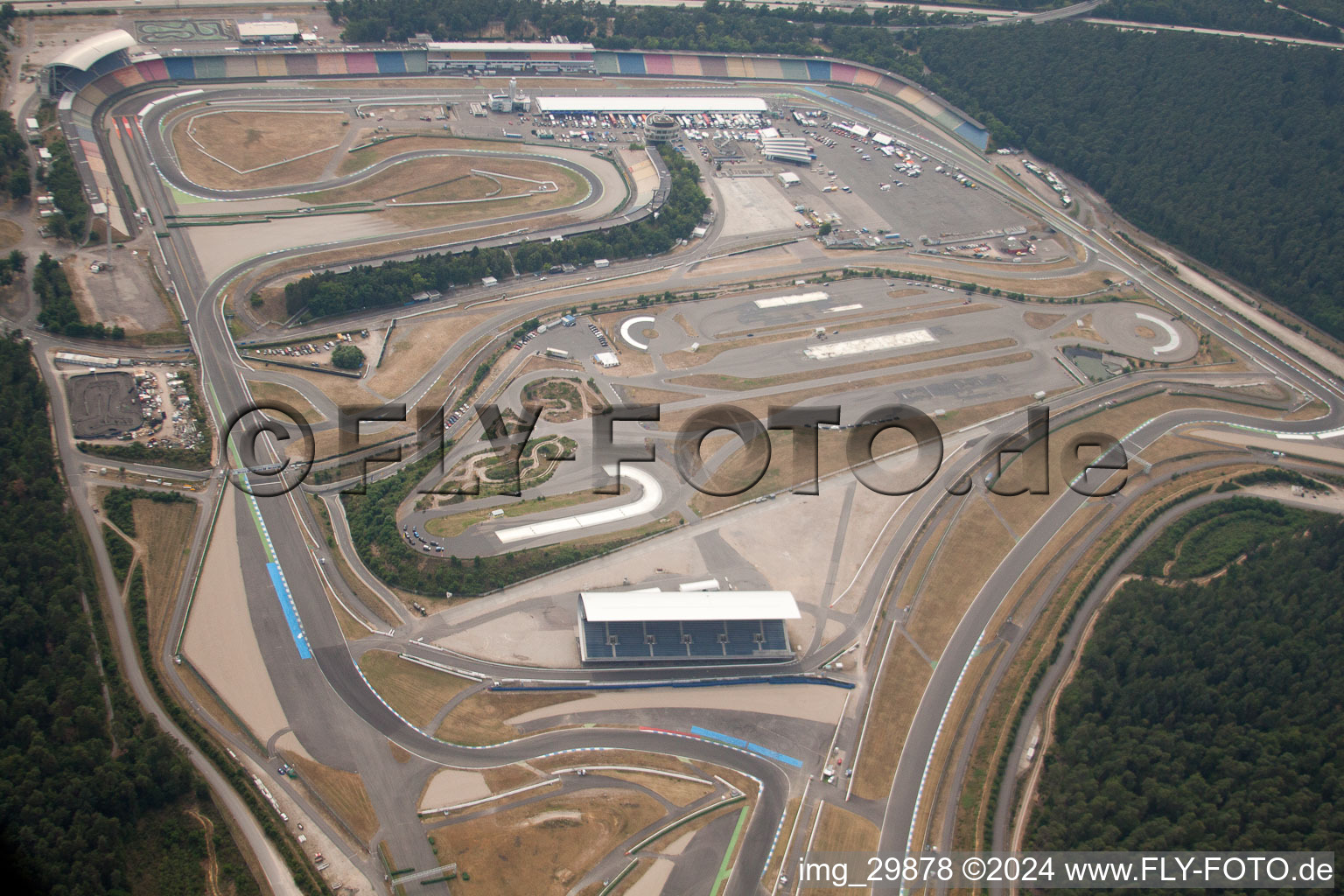 Motodrome à Hockenheim dans le département Bade-Wurtemberg, Allemagne hors des airs