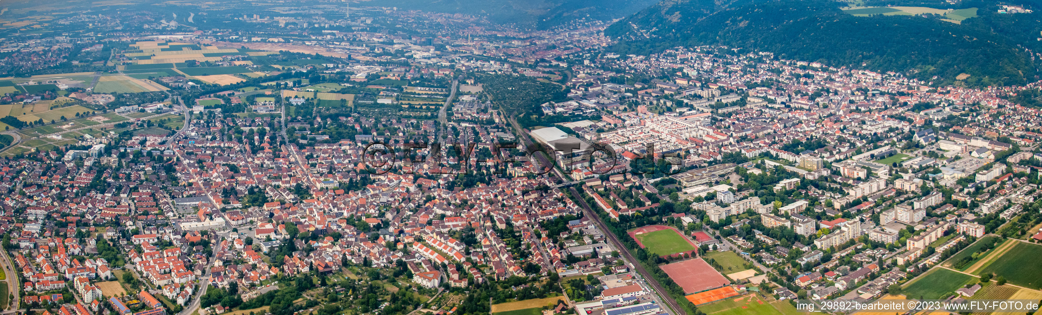 Vue aérienne de Panorama à le quartier Kirchheim in Heidelberg dans le département Bade-Wurtemberg, Allemagne