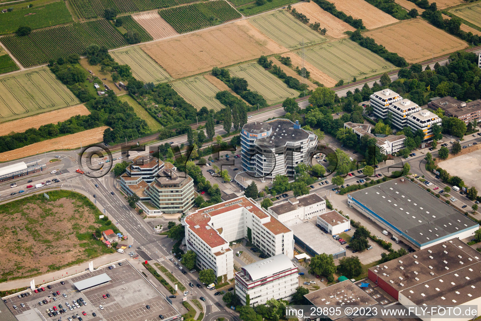 Vue aérienne de Tous pour un groupe SE à le quartier Rohrbach in Heidelberg dans le département Bade-Wurtemberg, Allemagne