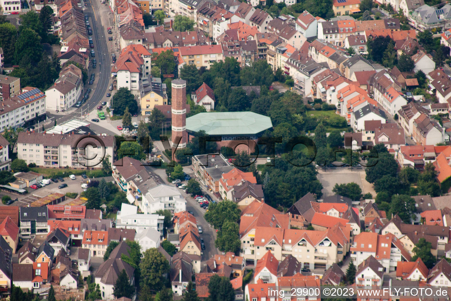 Vue aérienne de Église Saint-Jean à le quartier Rohrbach in Heidelberg dans le département Bade-Wurtemberg, Allemagne