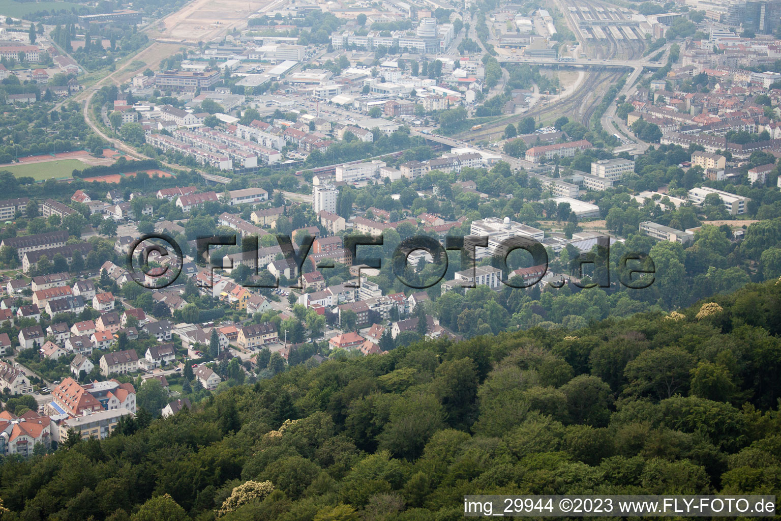 Vue aérienne de Quartier Alte Stadtgärtnerei in Heidelberg dans le département Bade-Wurtemberg, Allemagne