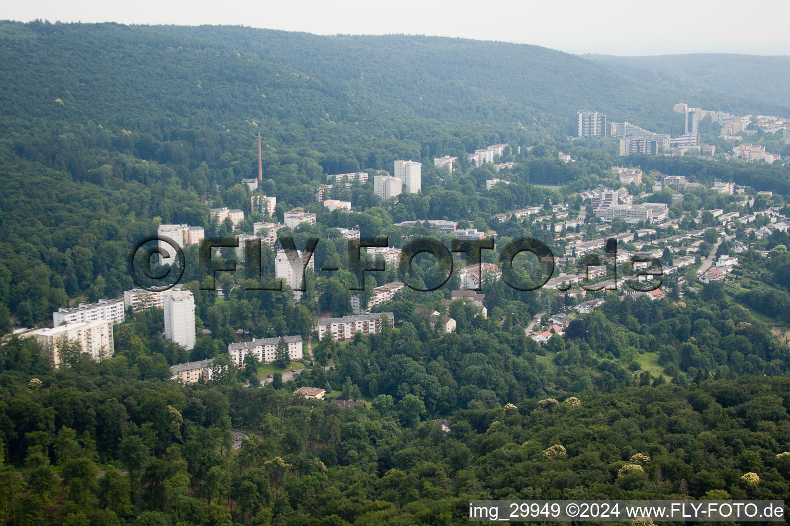 Vue aérienne de HD-Boxberg depuis le nord à le quartier Boxberg in Heidelberg dans le département Bade-Wurtemberg, Allemagne