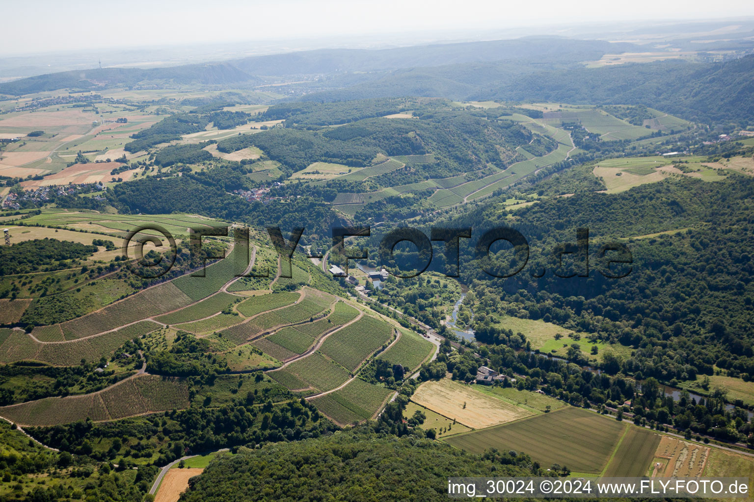 Vue aérienne de Schloßböckelheim dans le département Rhénanie-Palatinat, Allemagne