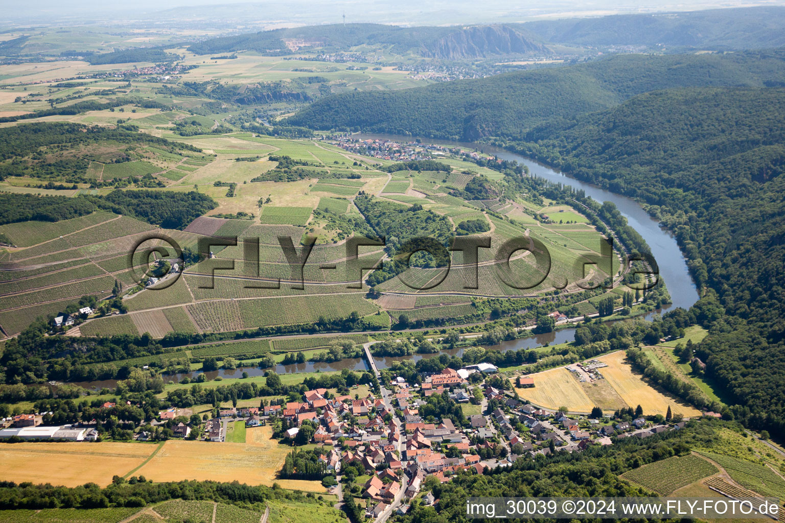 Vue aérienne de Zones riveraines de la Nahe à le quartier Oberhausen in Oberhausen an der Nahe dans le département Rhénanie-Palatinat, Allemagne