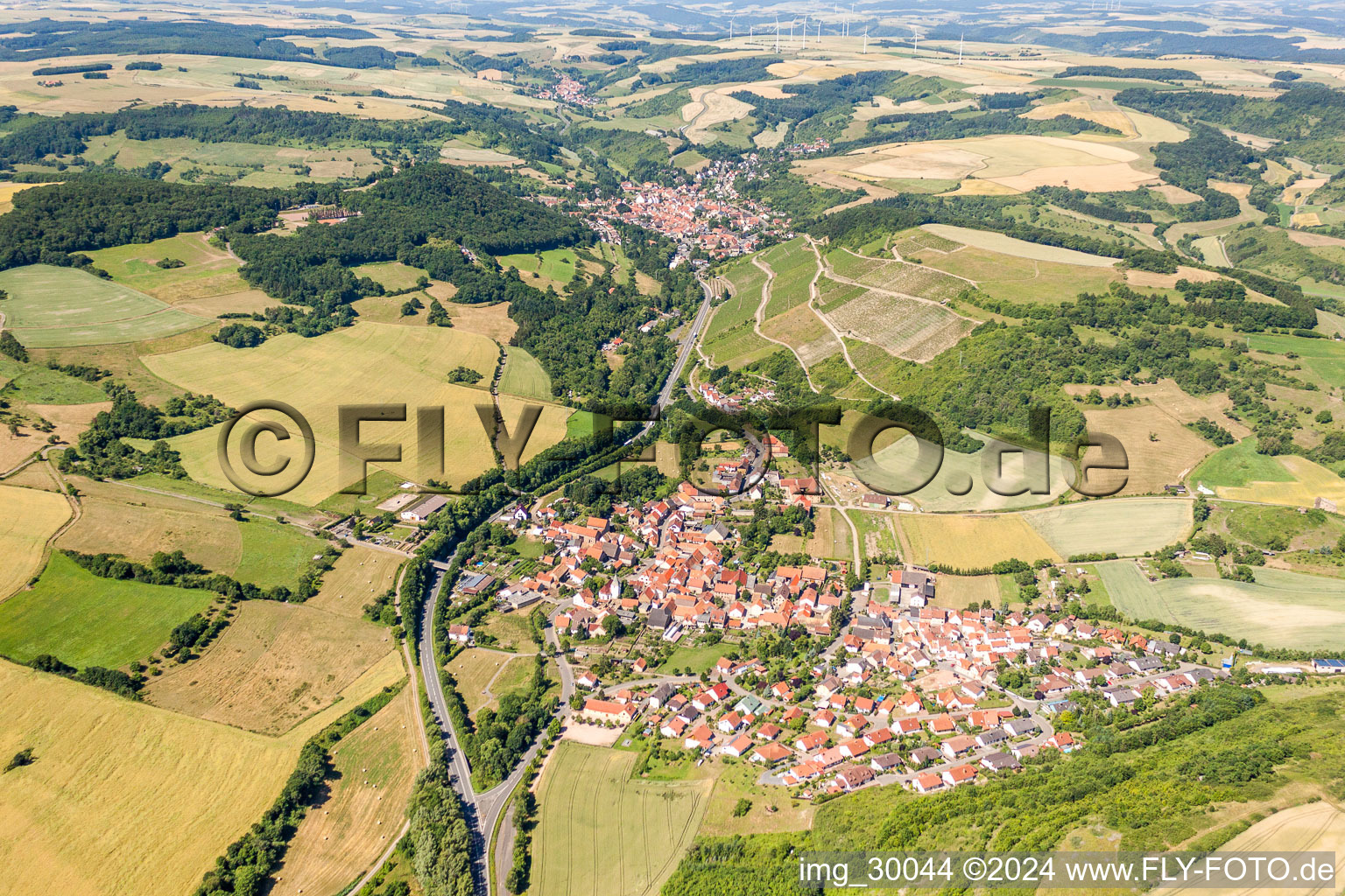 Vue aérienne de Et contournement sur la B38 à Alsenz dans le département Rhénanie-Palatinat, Allemagne