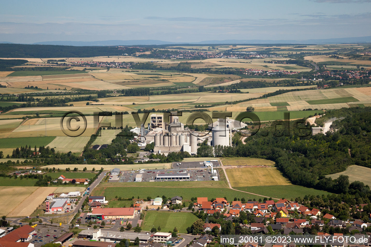 Cimenterie Dyckerhoff à Göllheim dans le département Rhénanie-Palatinat, Allemagne hors des airs