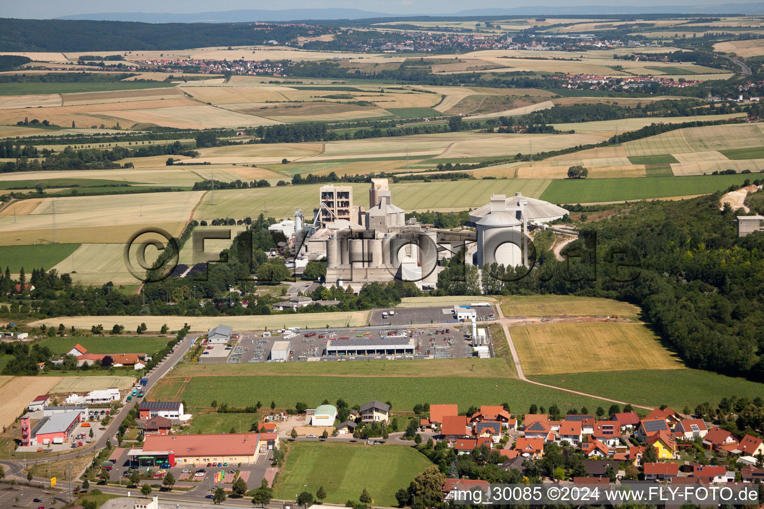 Cimenterie Dyckerhoff à Göllheim dans le département Rhénanie-Palatinat, Allemagne depuis l'avion