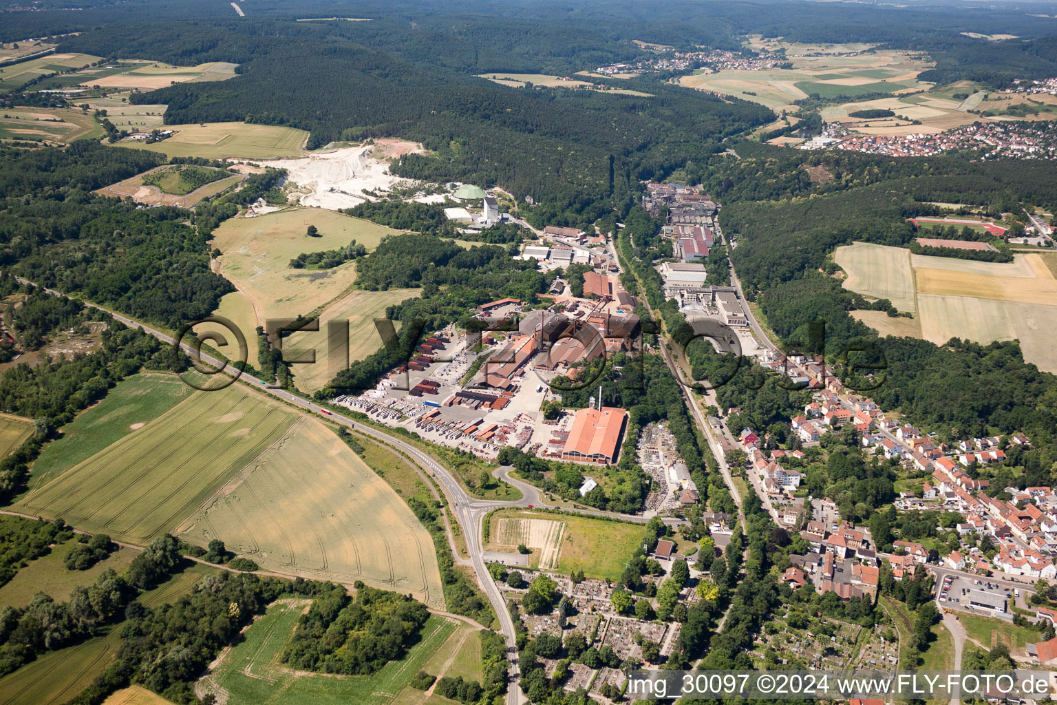 Eisenberg dans le département Rhénanie-Palatinat, Allemagne vue d'en haut