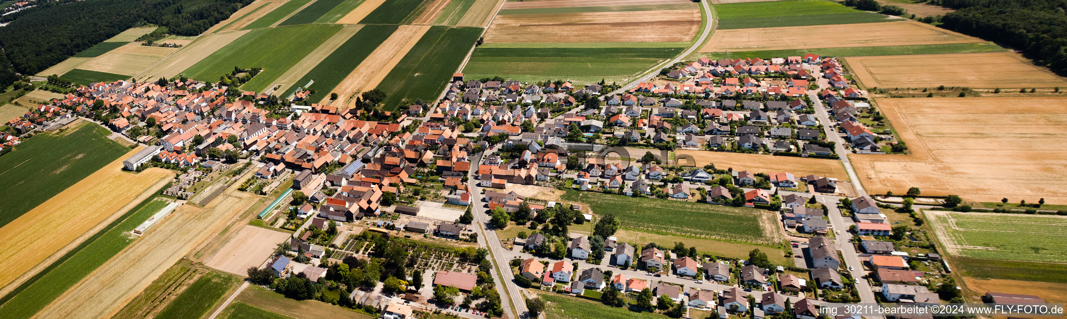 Vue aérienne de Panorama à le quartier Hayna in Herxheim bei Landau dans le département Rhénanie-Palatinat, Allemagne