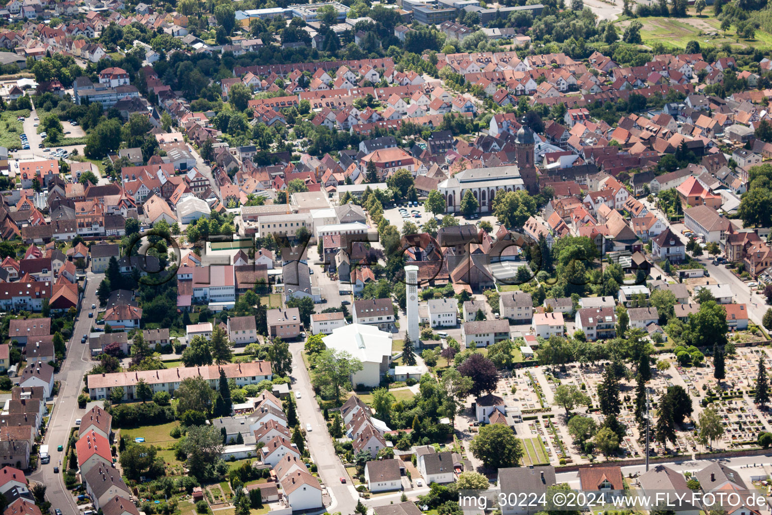 Kandel dans le département Rhénanie-Palatinat, Allemagne du point de vue du drone