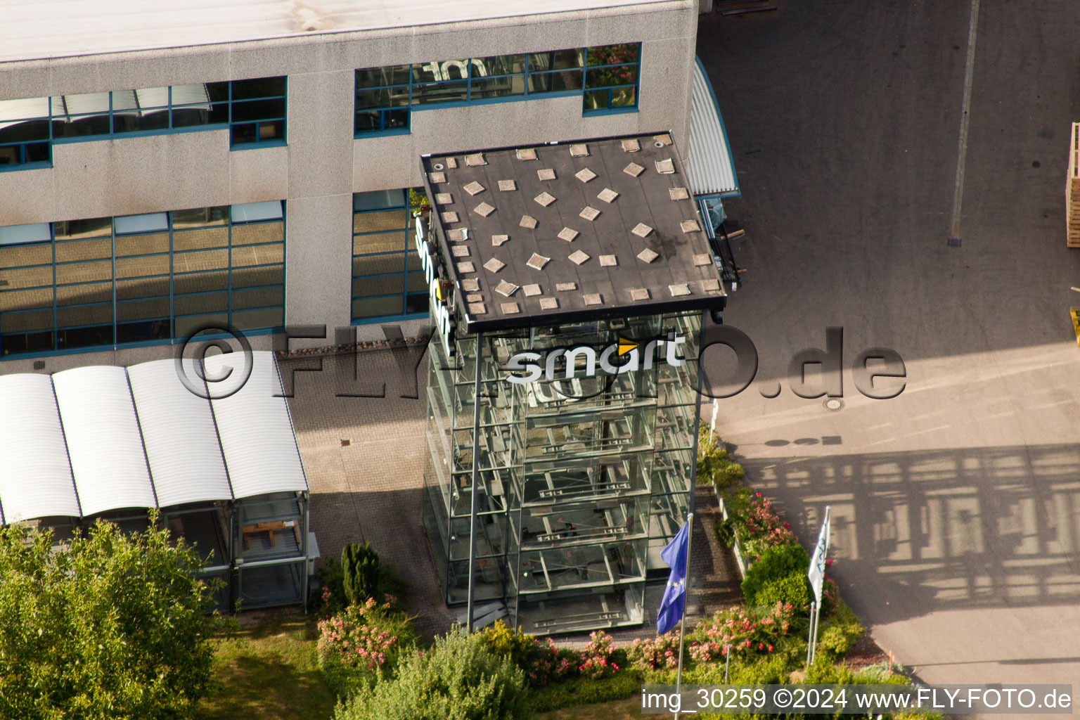 Vue aérienne de Nussbaum Automotive Lifts GmbH à le quartier Bodersweier in Kehl dans le département Bade-Wurtemberg, Allemagne