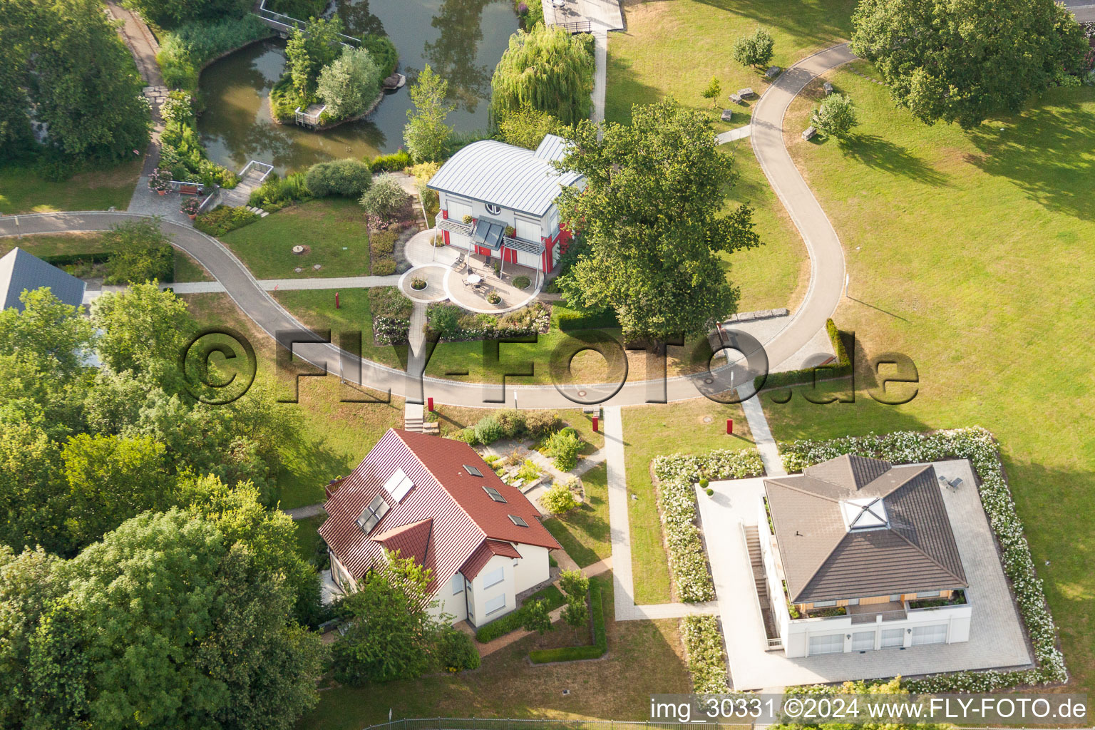 Photographie aérienne de Terrains d'exposition et salles d'exposition préfabriqués World of Living à le quartier Linx in Rheinau dans le département Bade-Wurtemberg, Allemagne