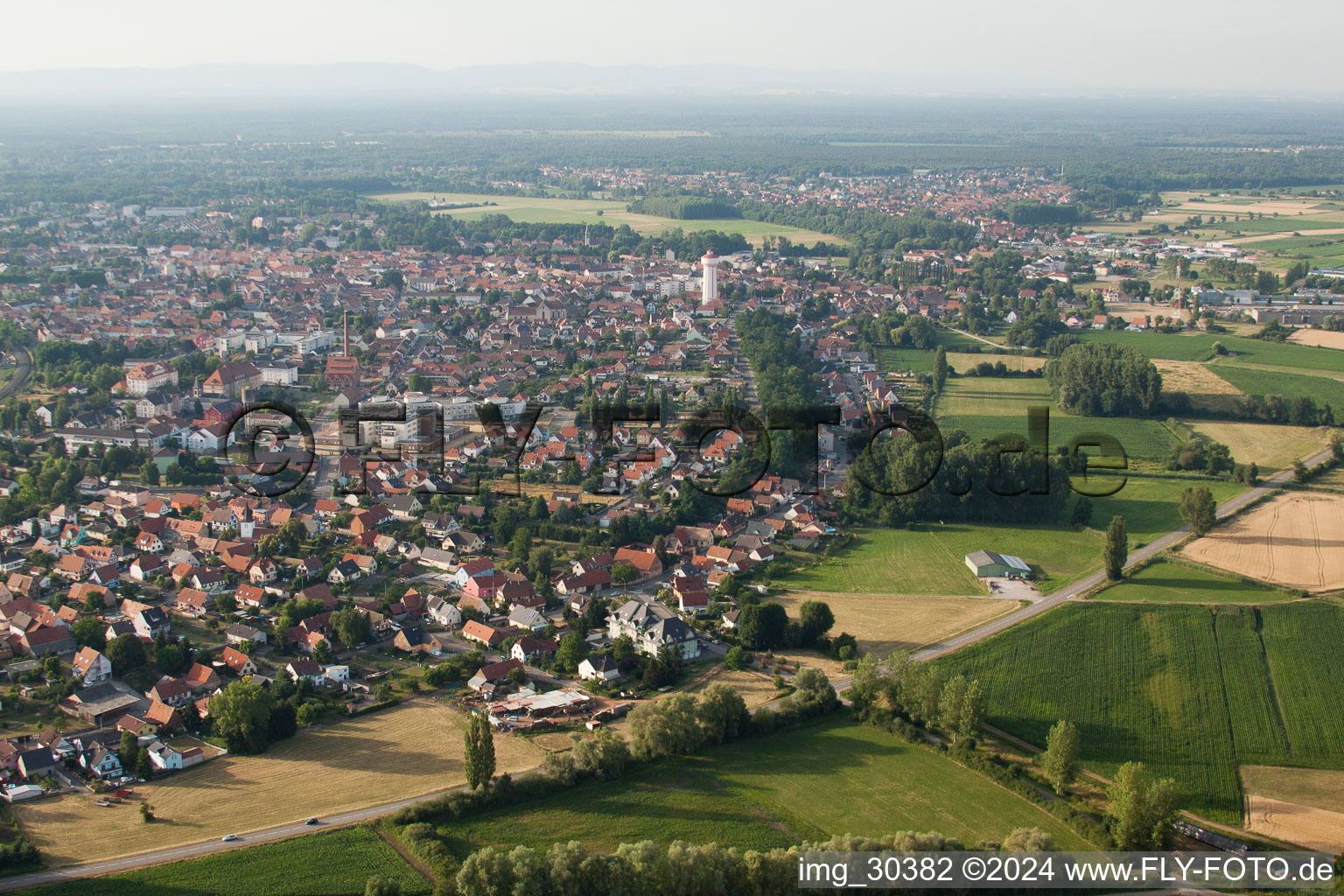 Bischwiller dans le département Bas Rhin, France vue du ciel